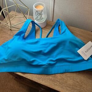 NWT Athleta exhale bra